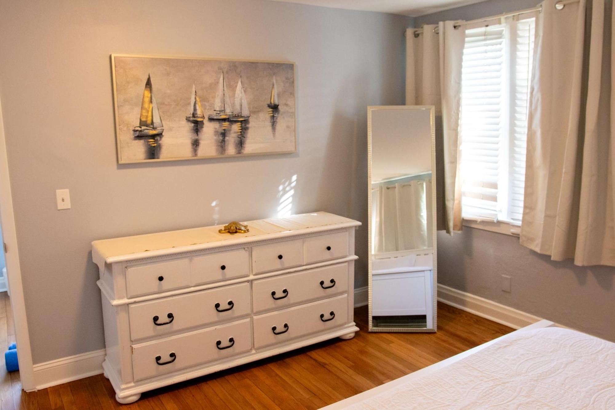 Walk To The Beach! Two Bedroom Unit In The Heart Of Jax *