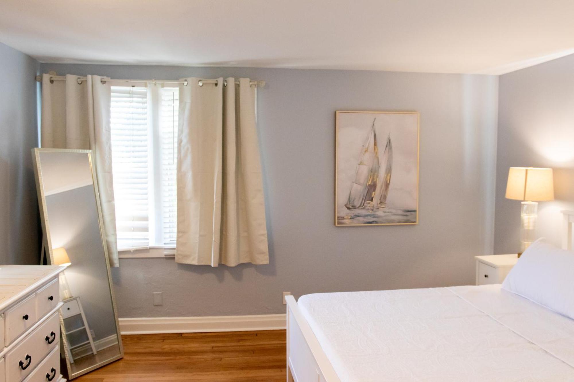 Walk To The Beach! Two Bedroom Unit In The Heart Of Jax Apartment